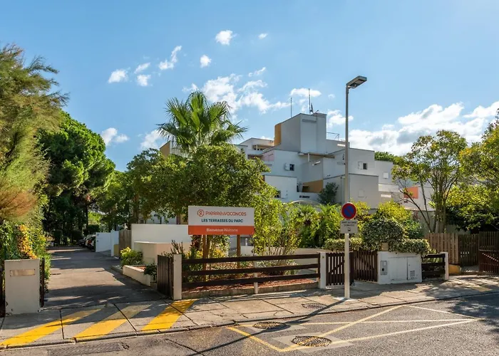 Pierre & Les Terrasses Du Parc 2* La Grande-Motte