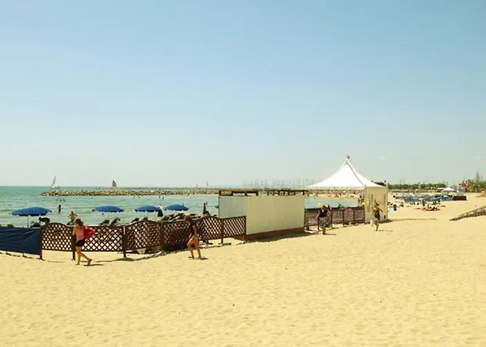 Ξενοδοχείο με διαμερίσματα Pierre & Les Terrasses Du Parc 2*