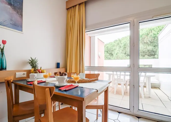 Pierre & Les Terrasses Du Parc Ξενοδοχείο με διαμερίσματα Λα Γκραντ-Μοτ