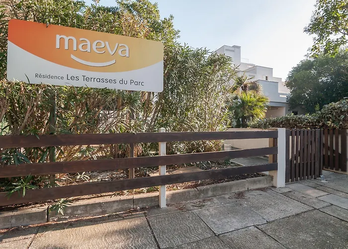 Ξενοδοχείο με διαμερίσματα Pierre & Les Terrasses Du Parc 2*