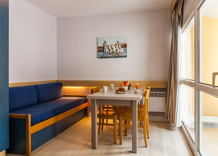 Ξενοδοχείο με διαμερίσματα Pierre & Les Terrasses Du Parc 2*