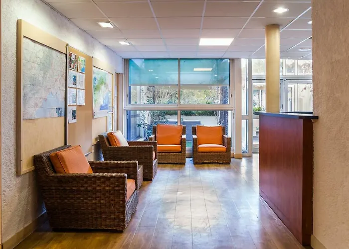 Ξενοδοχείο με διαμερίσματα Pierre & Les Terrasses Du Parc 2*